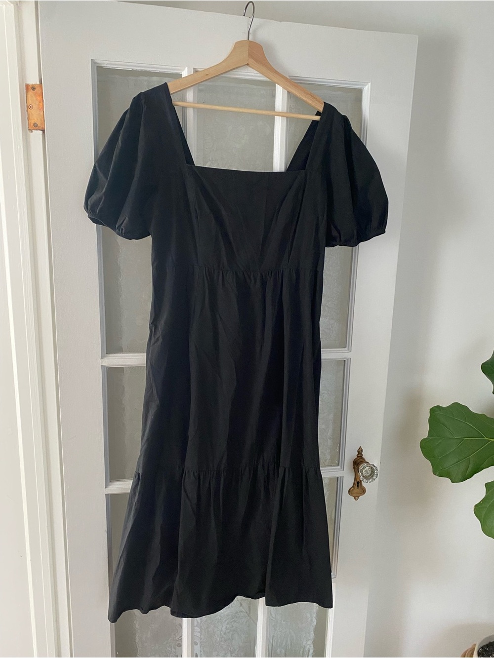 Astr Black Square Neck Puff Sleeve Midi Dress 🖤